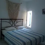 Semi-detached House On The Heights Of Parikia - Exceptional View Of The Cyclades Nyaraló *