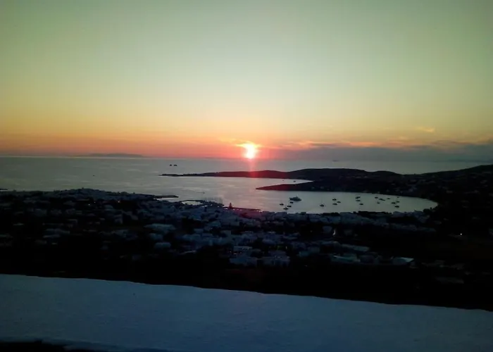 Semi-detached House On The Heights Of Parikia - Exceptional View Of The Cyclades Dom wakacyjny *