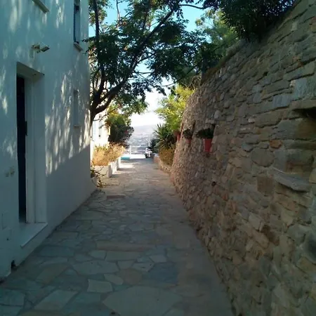 Nyaraló Semi-detached House On The Heights Of Parikia - Exceptional View Of The Cyclades Párosz
