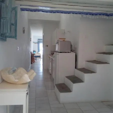 Semi-detached House On The Heights Of Parikia - Exceptional View Of The Cyclades Nyaraló *