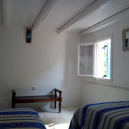 Semi-detached House On The Heights Of Parikia - Exceptional View Of The Cyclades Nyaraló *