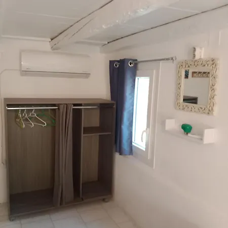 Semi-detached House On The Heights Of Parikia - Exceptional View Of The Cyclades Holiday home