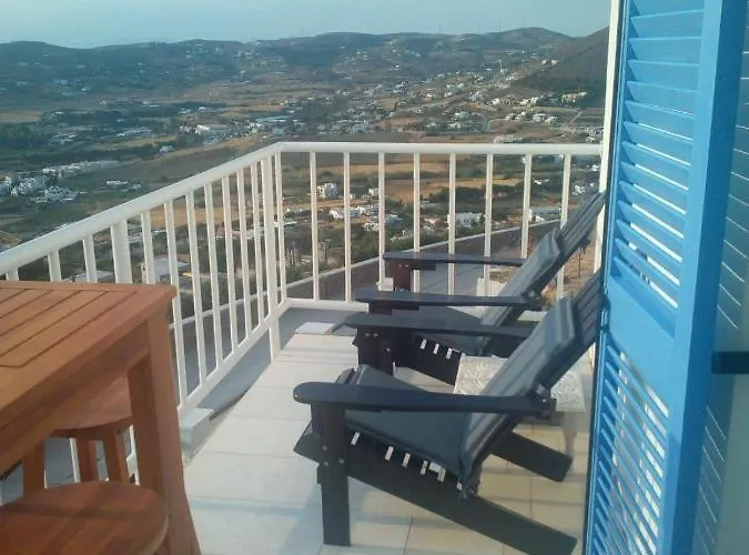 Semi-detached House On The Heights Of Parikia - Exceptional View Of The Cyclades Semesterbostad Páros